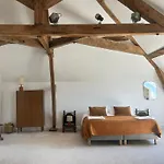 Guest house La Doucelle Culture Et Bien-etre Lignieres-Orgeres