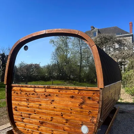La Doucelle Culture Et Bien-etre Guest house